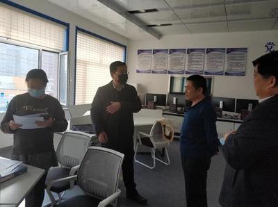 市委网信办赴武邑县融媒体中心开展《互联网新闻信息服务许可证》申报实地检查